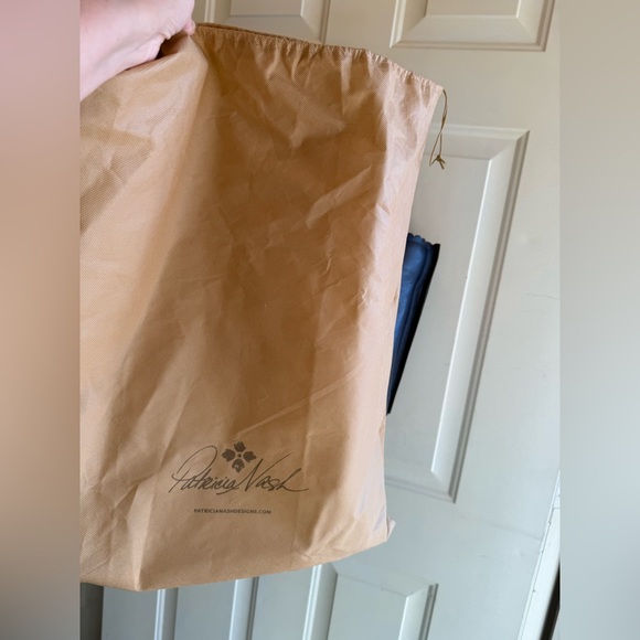 New Adeline Elegant Navy Blue & Silver Embossed Tote Bag Beautiful with Tassel - Picture 7 of 12